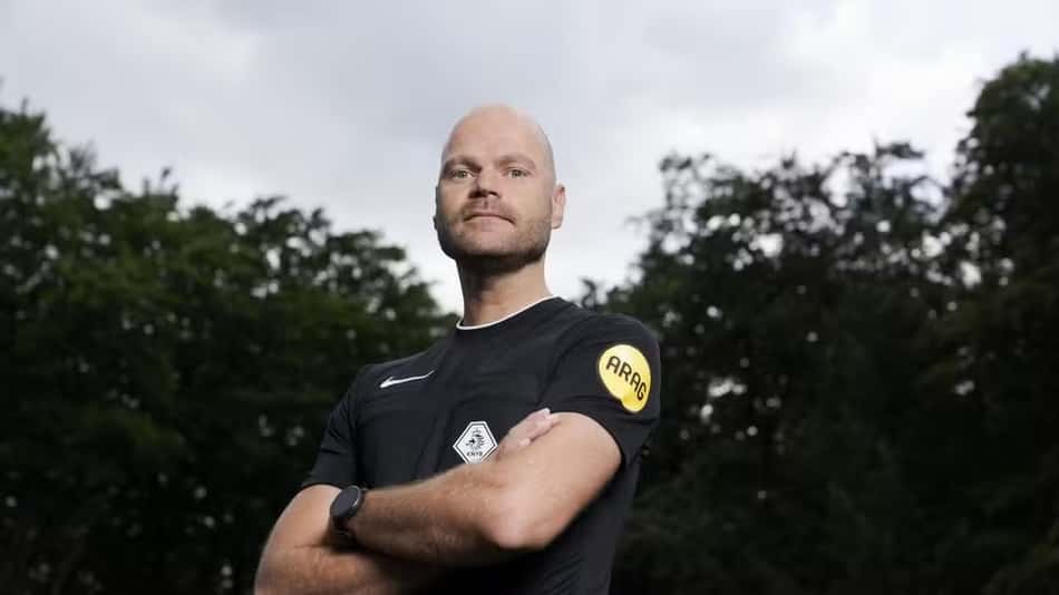 Rob Dieperink, árbitro holandês