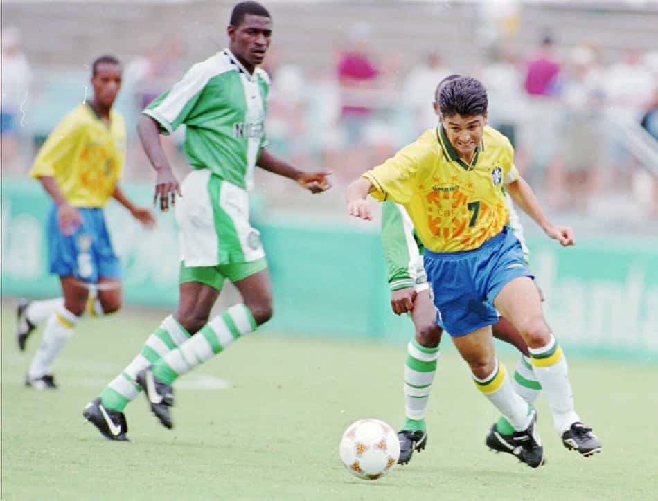 O atacante Bebeto, durante jogo entre Brasil e Nigéria na semifinal das Olimpíadas de Atlanta 1996