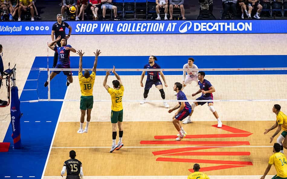 Veja os lances da derrota do Brasil para a Polônia na VNL Masculina