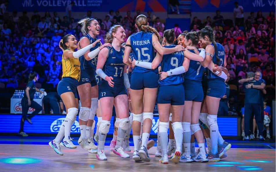 Brasil desafia força ofensiva da Turquia para buscar título inédito da VNL