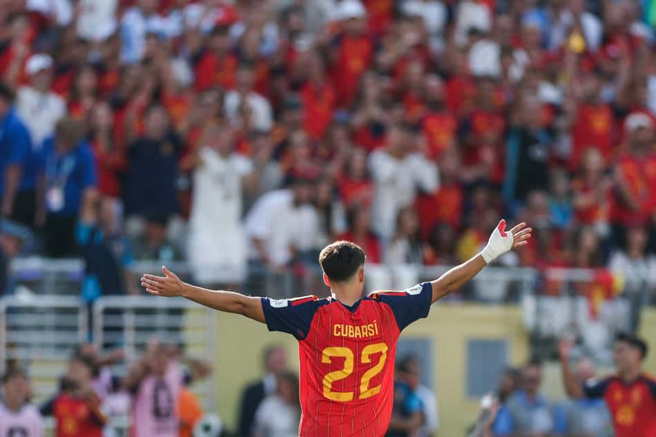 O zagueiro espanhol número 22, Pau Cubarsi, reage durante a final da Copa do Mundo de 2026 entre Espanha e Argentina, em Nova Jersey