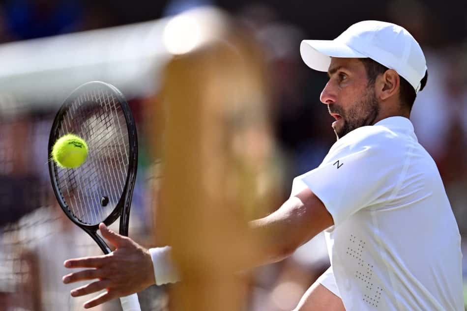 O sérvio Novak Djokovic, durante partida pelas oitavas de final de Wimbledon