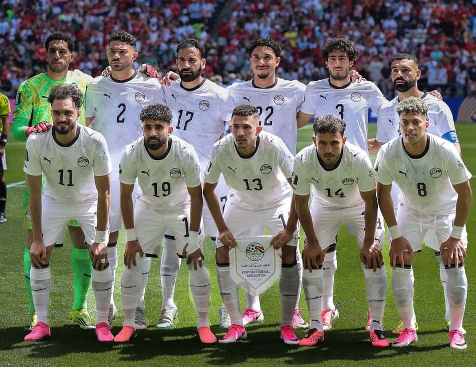 jogadores da seleção do Egito perfilados para foto