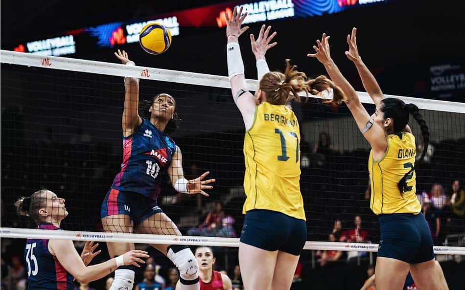 Bloqueio do Brasil em ataque de jogadora francesa na VNL