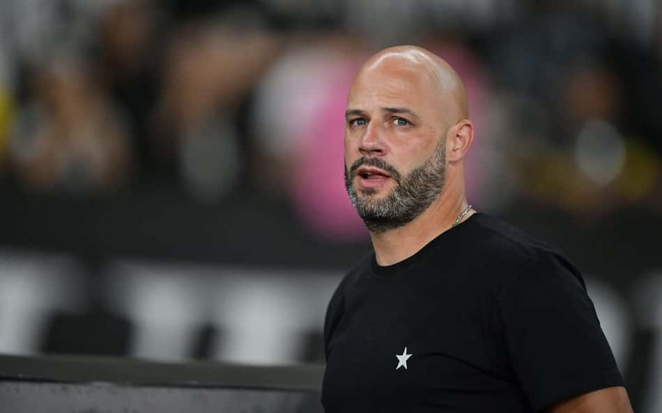 Franclim Carvalho em Botafogo x Vitória