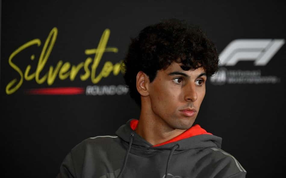 Após bater na trave três vezes, Bortoleto reflete sobre temporada na F1: 'Ponto por ponto'