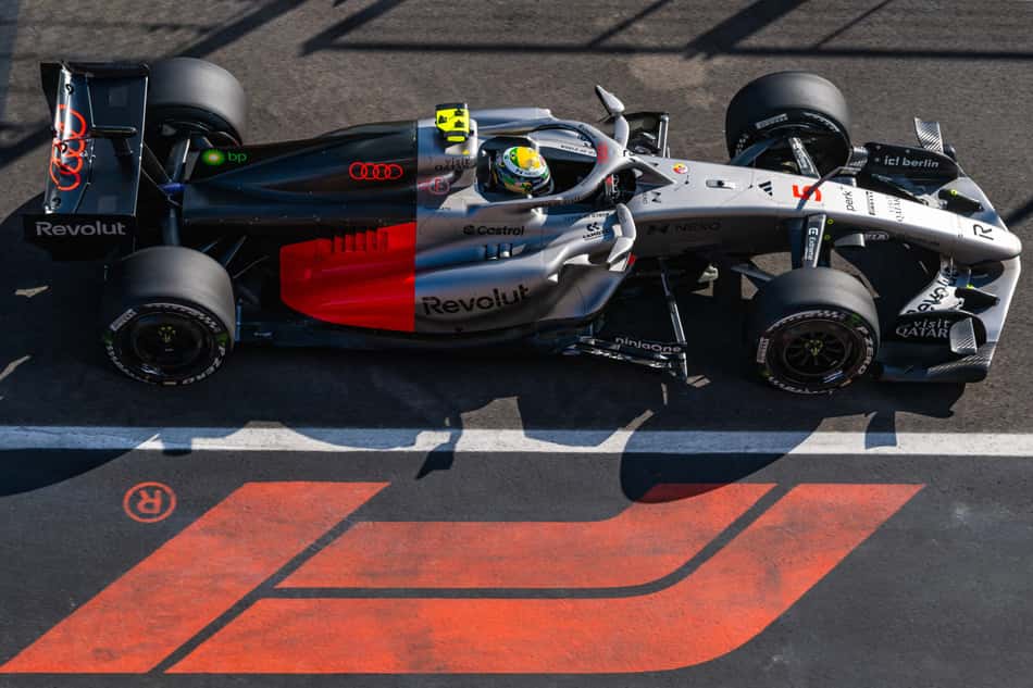 Gabriel Bortoleto em ação no GP da Hungria pela F1 2026