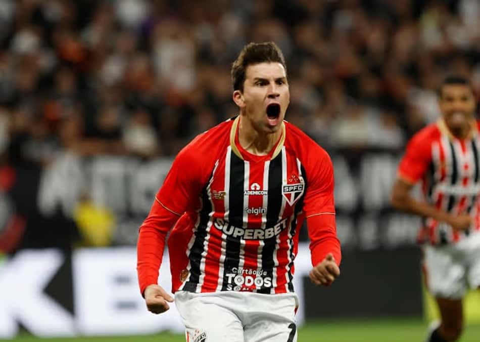 Gonzalo Tapia com a camisa do São Paulo