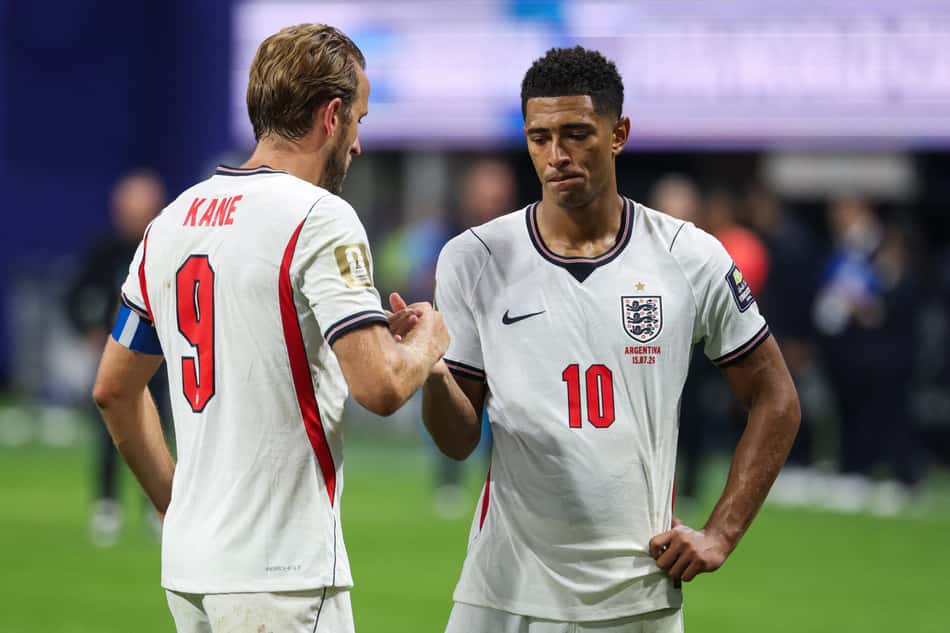 Harry Kane e Jude Bellingham lamentam eliminação da Inglaterra para a Argentina na Copa do Mundo de 2026