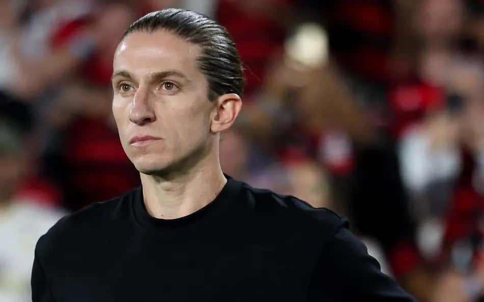 Filipe Luís durante jogo do Flamengo contra o Internacional pela Libertadores 