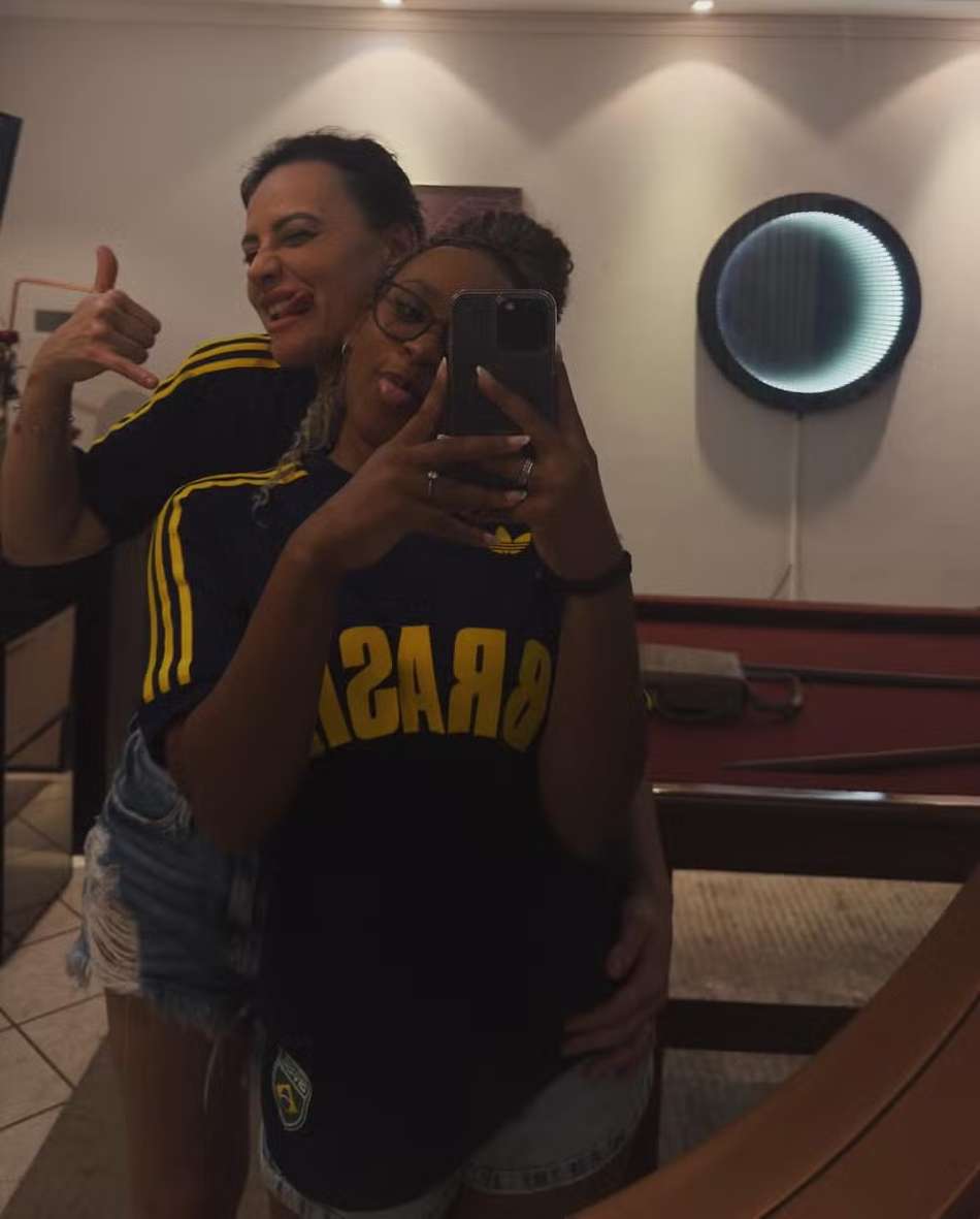 Rebeca Andrade e Gisele em fotos publicadas no Instagram. (Foto: Reprodução)