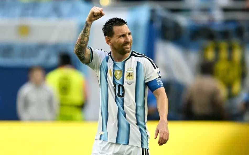Messi comemora gol no jogo da Argentina contra Cabo Verde pela Copa do Mundo