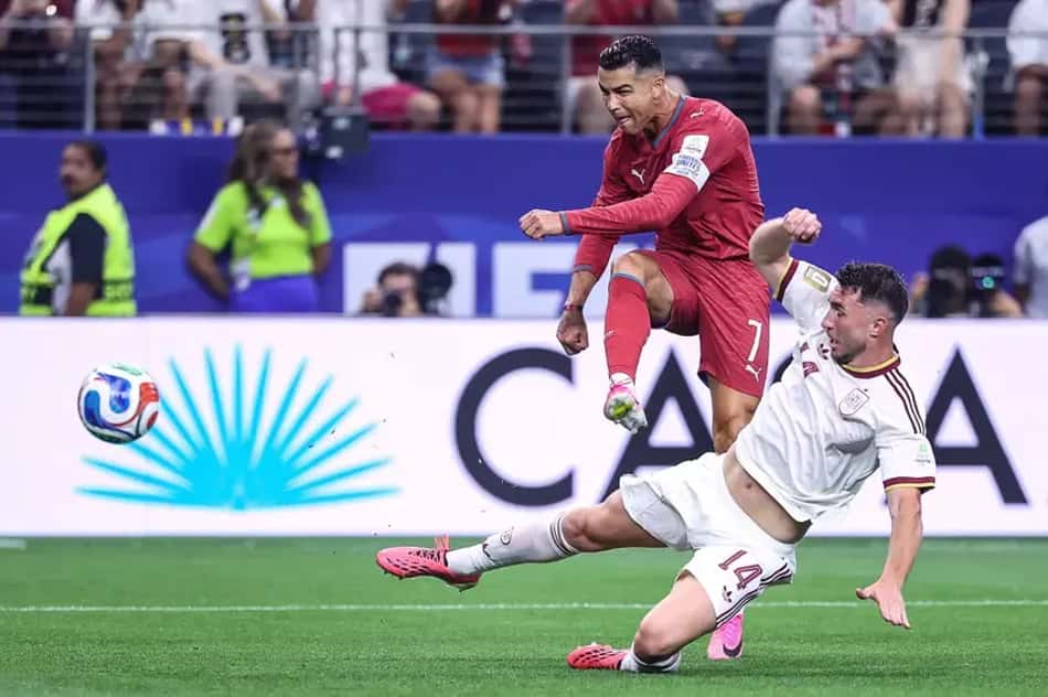 Portugal e Espanha tiveram um primeiro tempo disputado