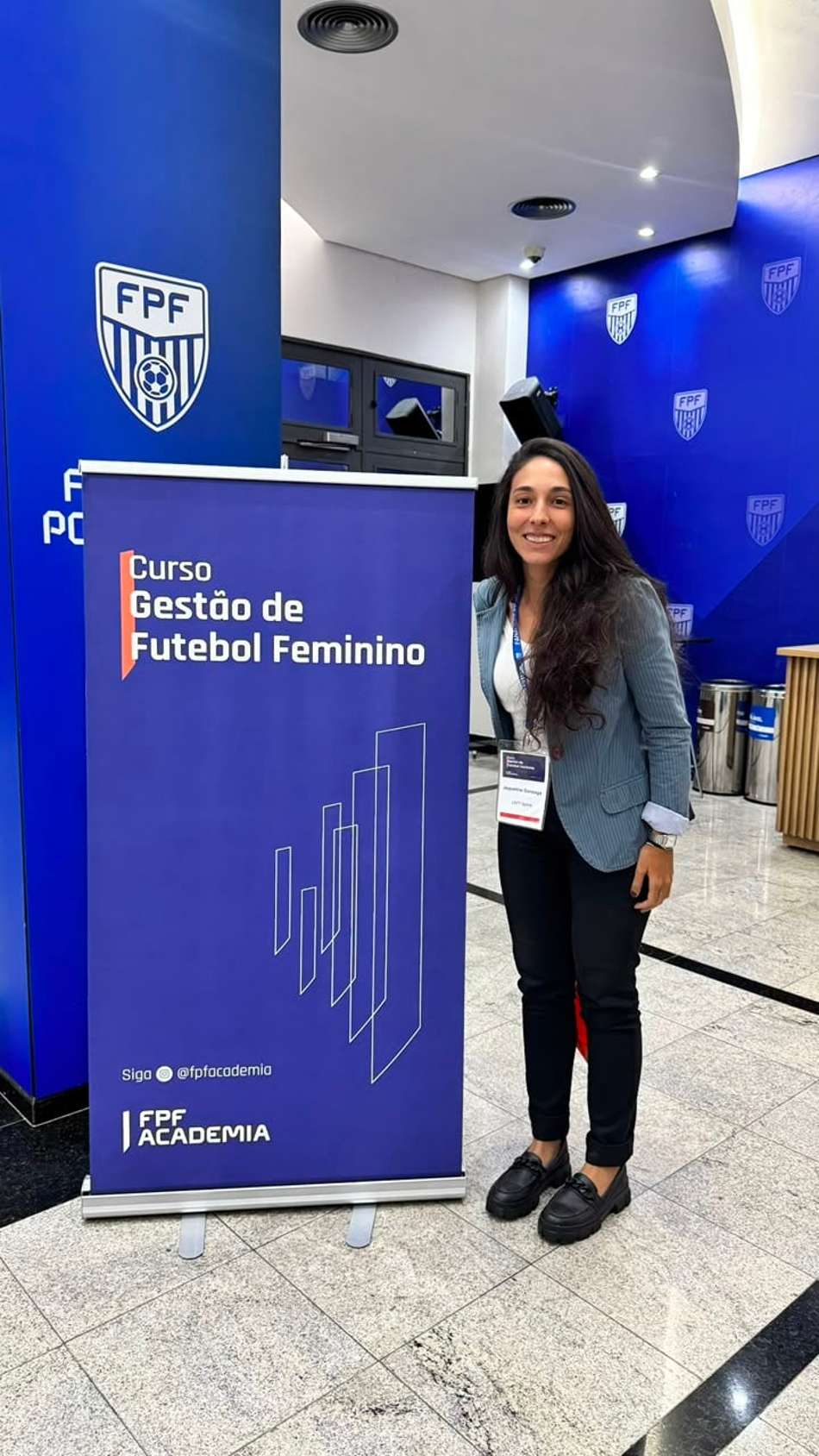 Jaqueline Cornacini em curso de gestão do futebol feminino da Federação Paulista de Futebol. (Acervo pessoal)