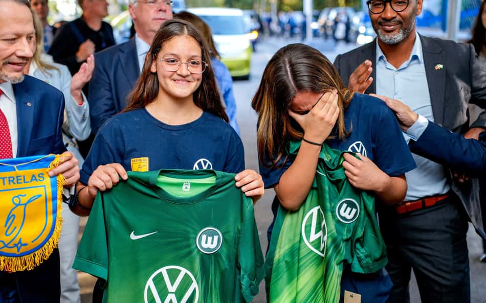 Jovens brasileiras são selecionadas para intercâmbio esportivo no Wolfsburg