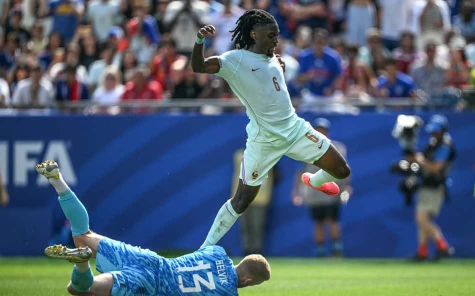 United conta com concorrência dos rivais por destaque da Copa do Mundo
