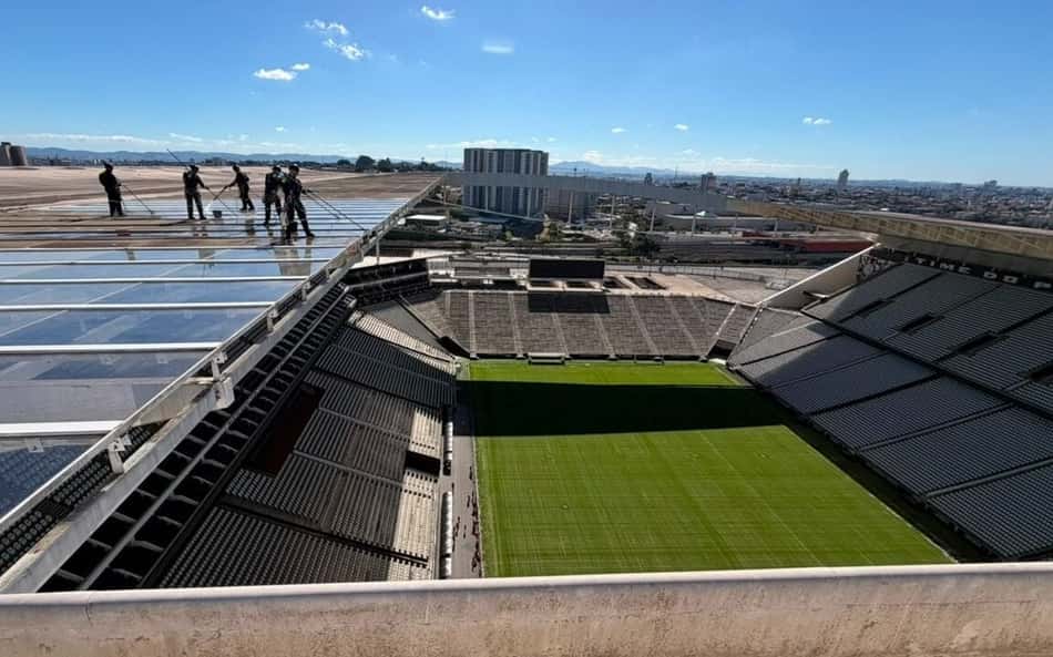 Corinthians começa limpeza da Neo Química Arena e prevê conclusão em 90 dias