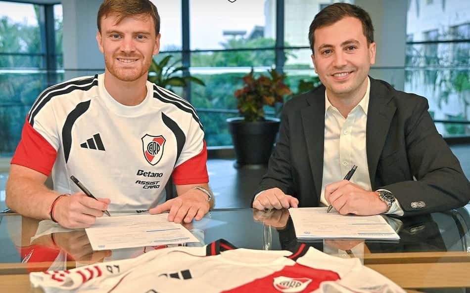 Atacante que recusou Flamengo por Europa é anunciado pelo River Plate