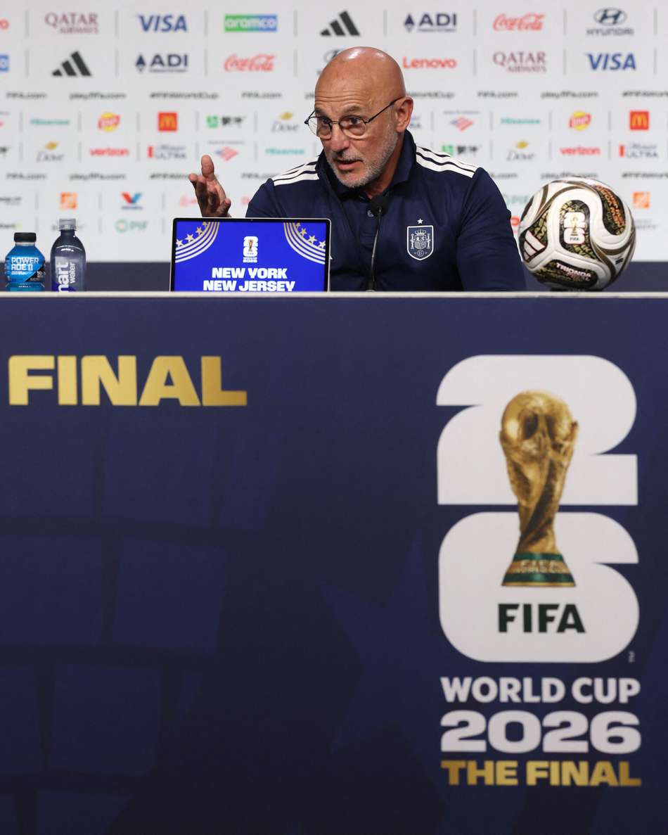 Técnico da Espanha, Luís de la Fuente, antes da final da Copa do Mundo com a Argentina
