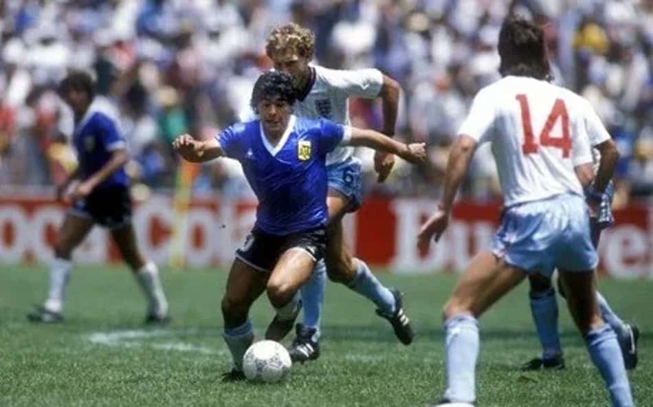 Inglaterra x Argentina marcou 'gol do século' de Maradona; veja o top10