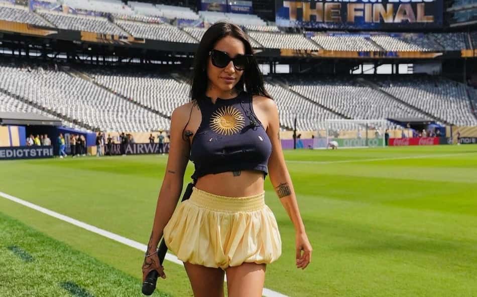 Quem cantou o hino da Argentina na final da Copa do Mundo?