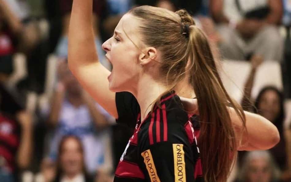 Craque do Sesc Flamengo sofre mesma lesão de Julia Kudiess na VNL