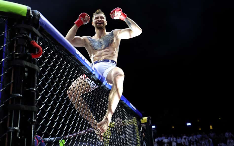 Brasileiro se apresenta como reserva de McGregor x Holloway no UFC