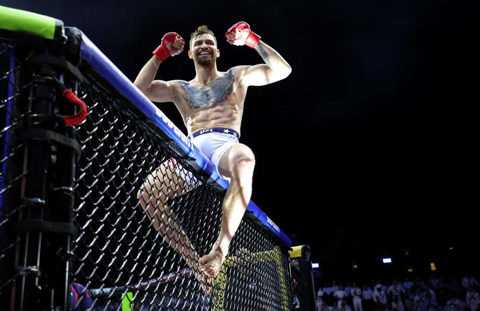 Mauricio Ruffy comemora vitória sobre Michael Chandler no UFC Casa Branca