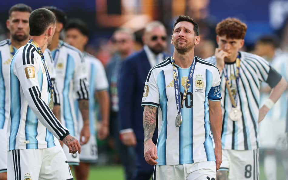 Messi não retorna à Argentina após vice na Copa; veja quem também não volta ao país