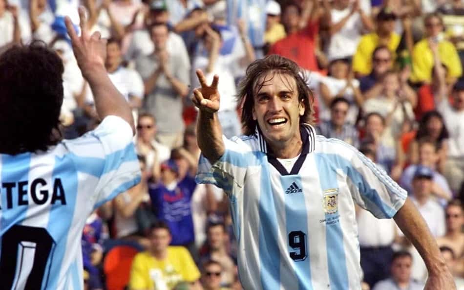 Ariel Ortega e Gabriel Batistuta tiveram que dar um trato no cabelo para irem à Copa de 1998