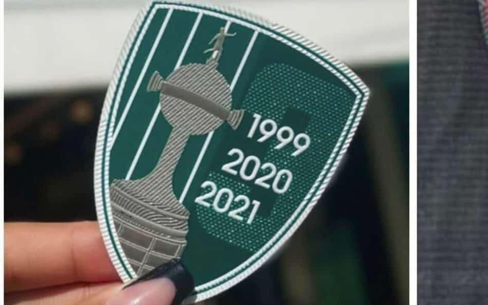 Patches com anos dos títulos da Libertadores de Fluminense, Palmeiras e Flamengo