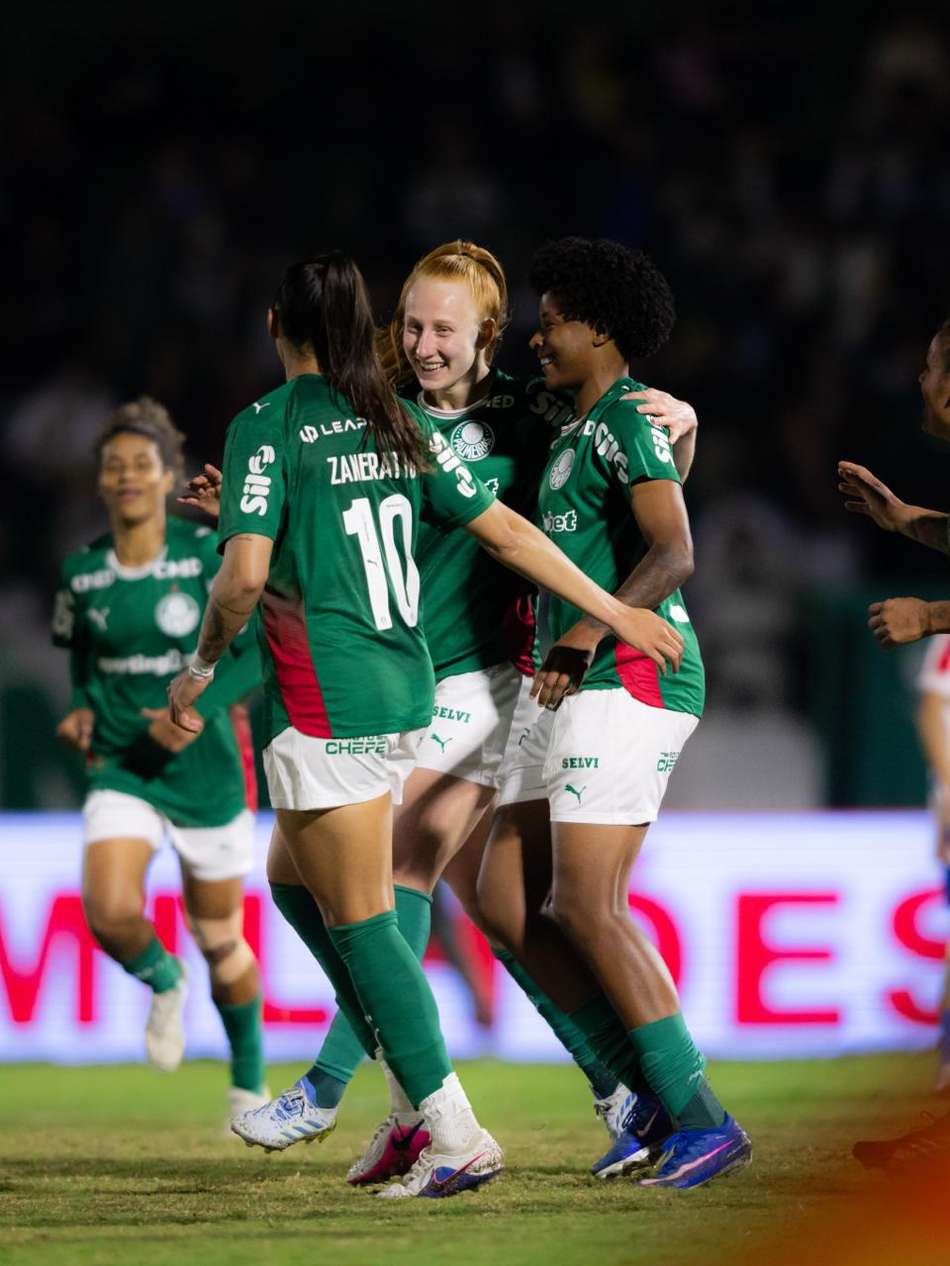 Pati Maldaner marca para o Palmeiras na Brasil Ladies Cup. (Paloma Cassiano/Palmeiras/by Canon)