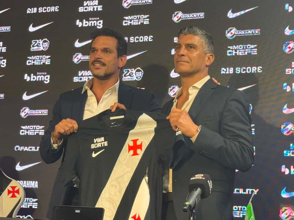 Pedro Emanuel em apresentação no Vasco da Gama