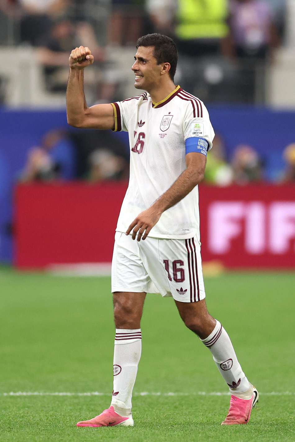 Rodri comemorando a classificação da Espanha na Copa do Mundo