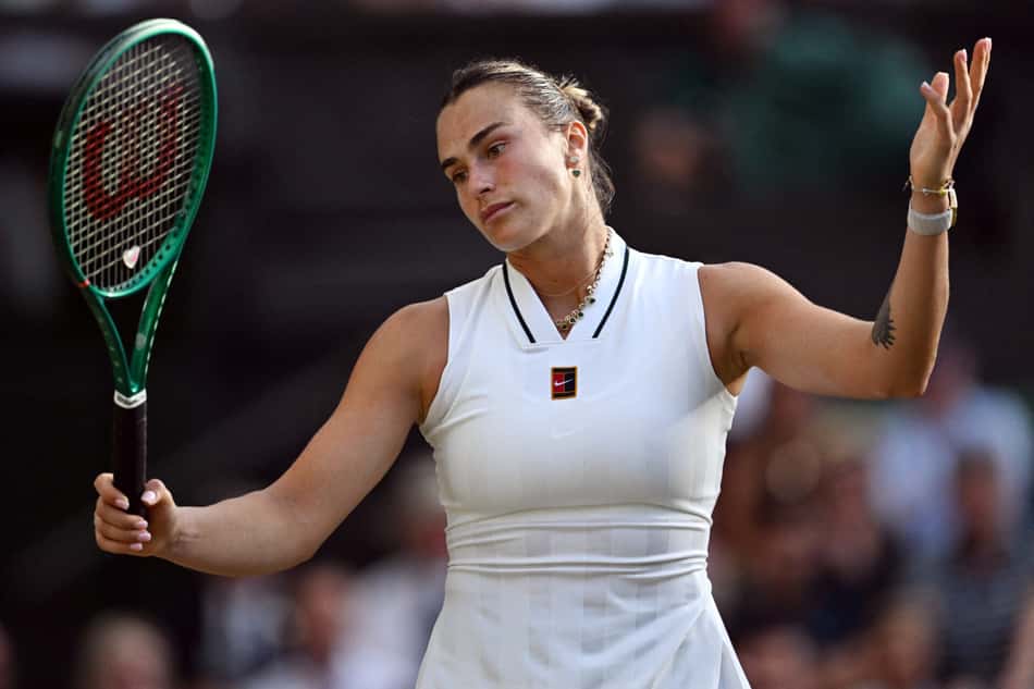 Reação de Sabalenka durante duelo com Naomi Osaka nas oitavas de final de Wimbledon