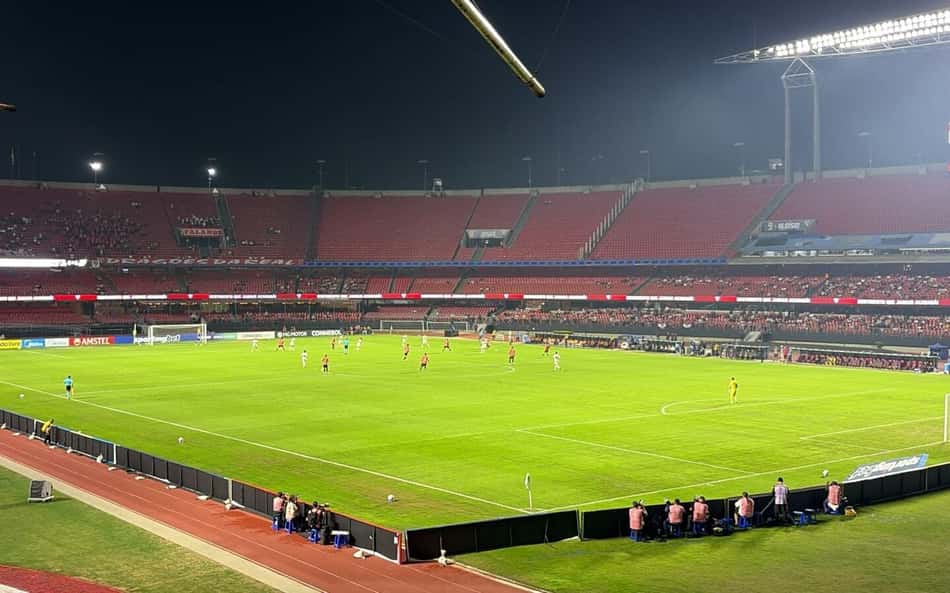 São Paulo inicia troca de gramado do Morumbis; veja detalhes