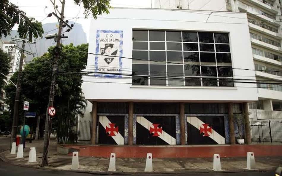 Fachada da sede náutica do Vasco da Gama