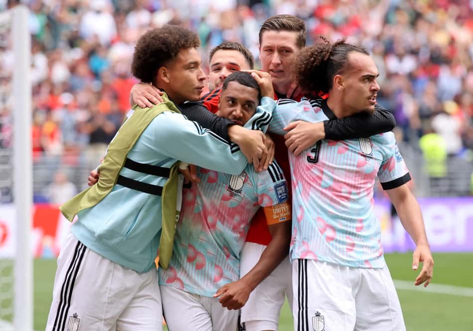 Jogadores da Bélgica comemoram gol contra Senegal pela Copa do Mundo