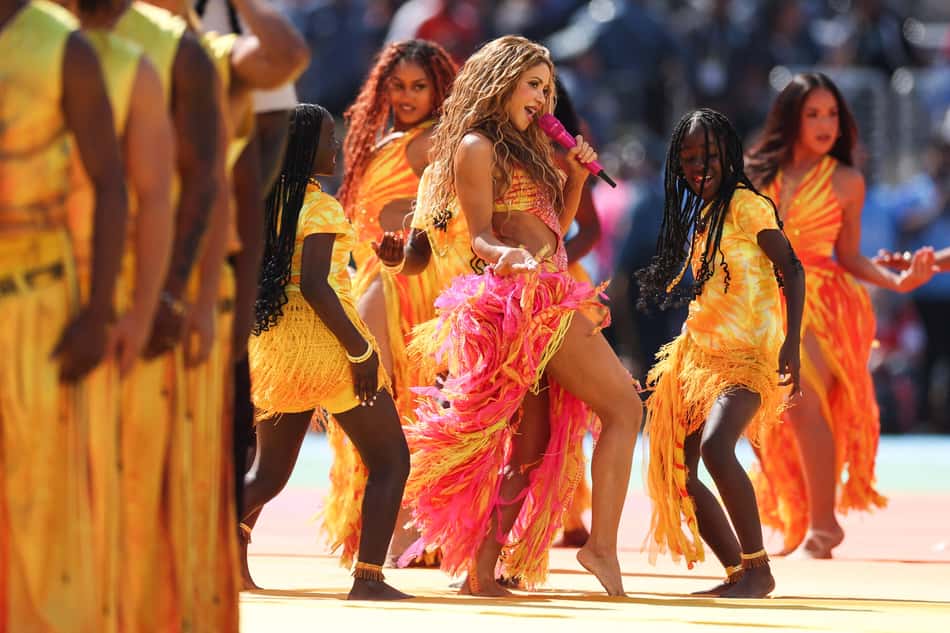 A cantora colombiana Shakira se apresenta durante o show do intervalo da final da Copa do Mundo de Futebol de 2026 entre Espanha e Argentina no Estádio de Nova York/Nova Jersey em East Rutherford, em 19 de julho de 2026.