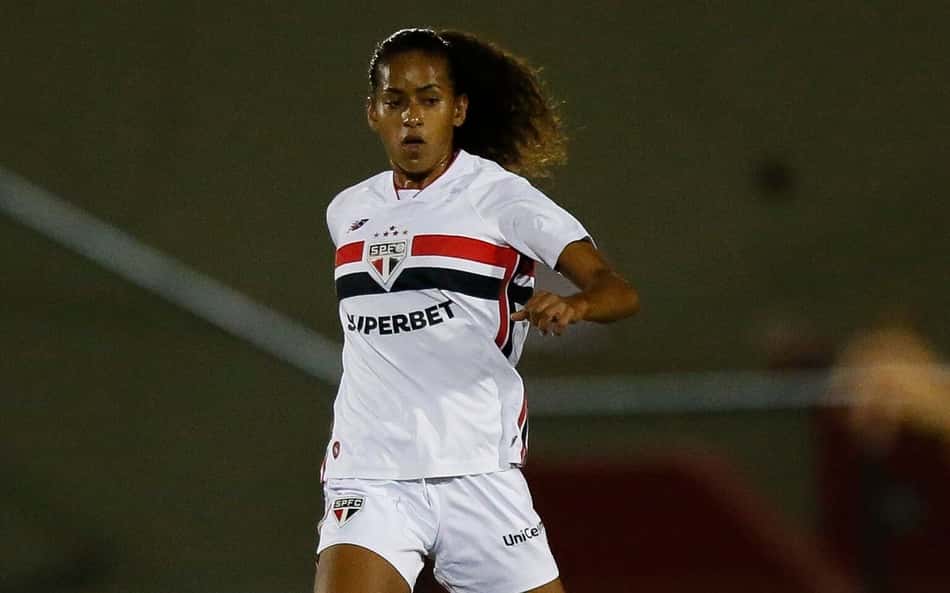 Tayla vive bom início no São Paulo e é elogiada por Thiago Viana: 'Trouxe tranquilidade para a equipe'