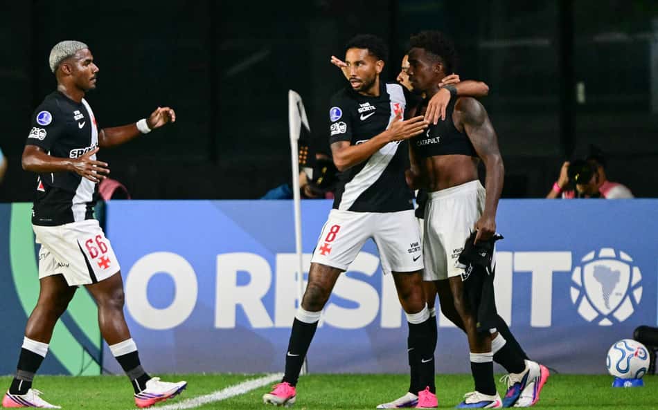 Vasco ainda não convence, mas vence e avança às oitavas da Sul-Americana