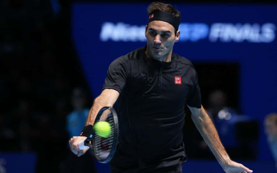 Roger Federer atuando nas quadras antes de sua aposentadoria do tênis