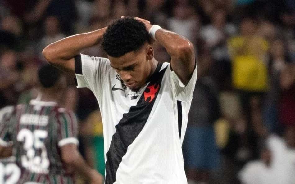 Brenner perdeu pênalti em Fluminense x Vasco (Foto: DELMIRO DOS SANTOS JUNIOR/MOCHILA PRESS)