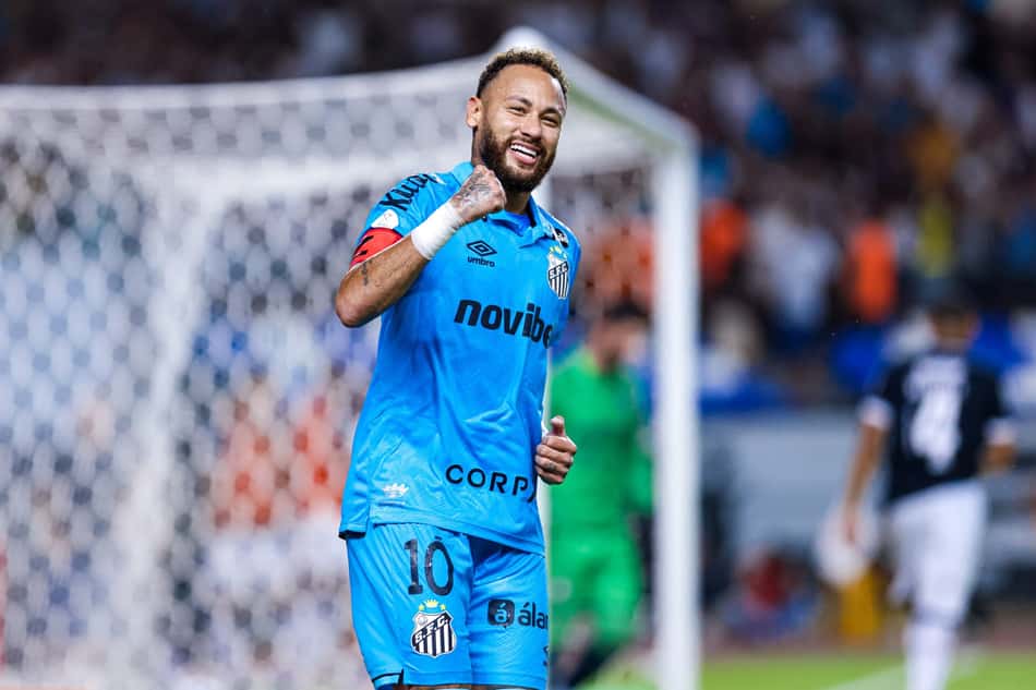 Neymar comemora assitência para gol de Rony pelo Santos. (Foto: Agif/Folhapress)