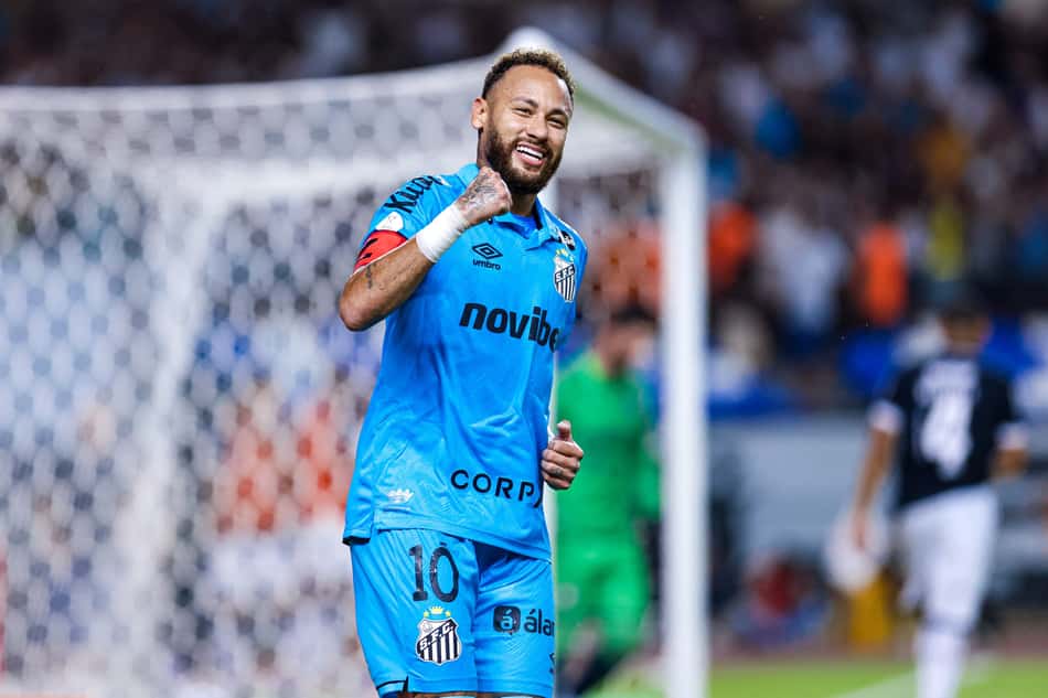 Neymar comemora assitência para gol de Rony pelo Santos. (Foto: Agif/Folhapress)
