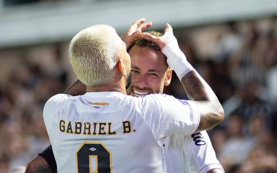 Gabigol e Neymar durante comemoração do Santos