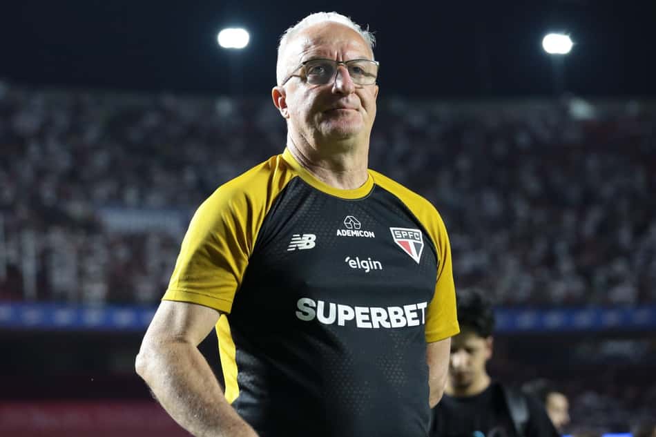 Dorival Jr., técnico do São Paulo, durante partida entre São Paulo e Red Bull Bragantino, válida pela 25ª rodada.