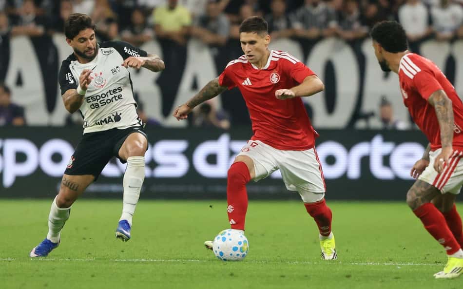 Corinthians enfrenta o Internacional pela Copa do Brasil (Foto: Ricardo Duarte/Internacional)