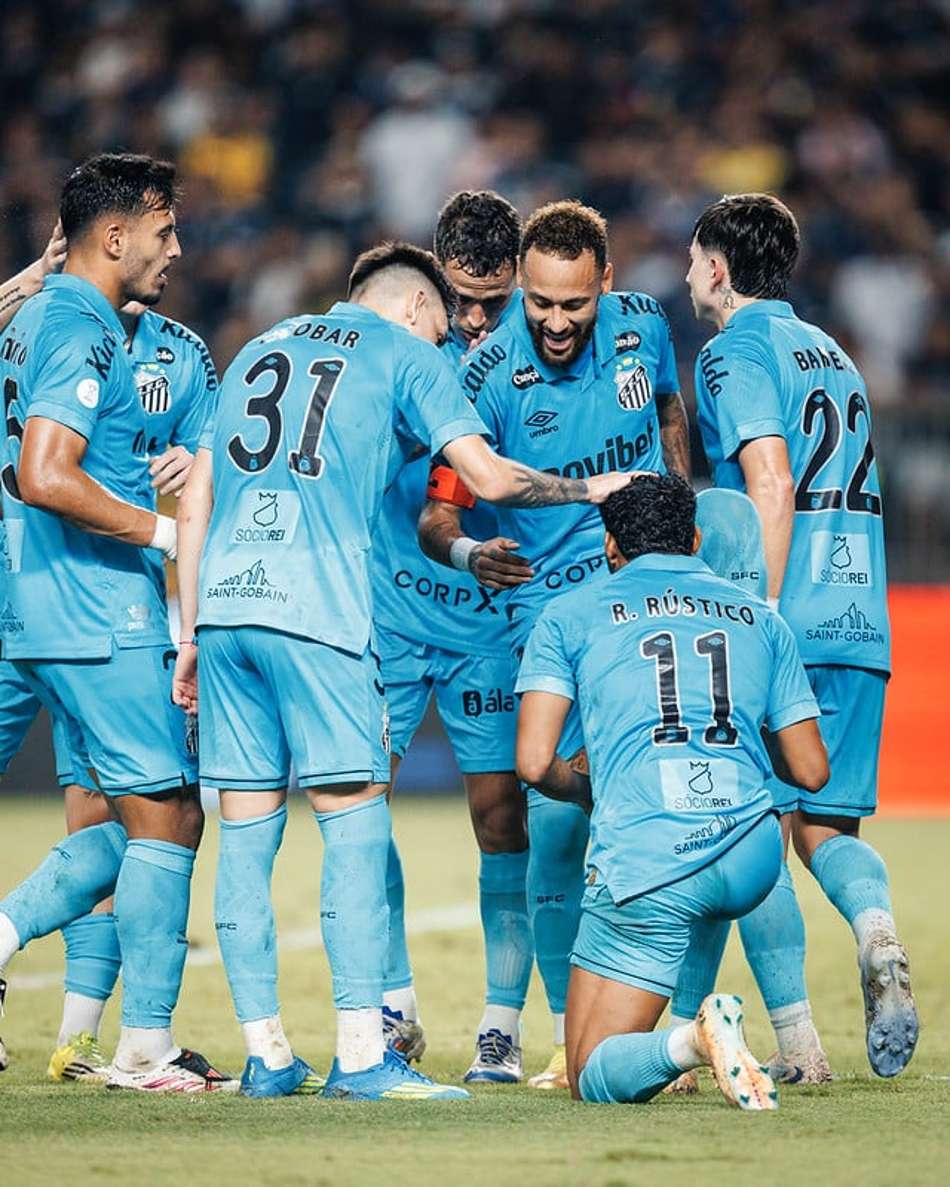 Neymar comemora gol de Rony com elenco do Santos. (Foto: Raul Baretta/ Santos FC)