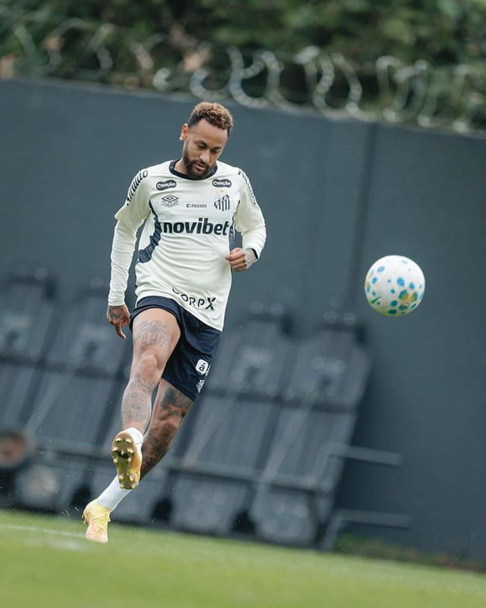 Neymar será desfalque do Santos no duelo contra o Athletico-PR. (Foto: Raul Baretta/ Santos FC)